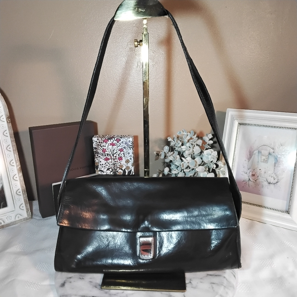 Furla Vintage Gloss Purse Black Leather with interior sued Shoulder Bag Purse